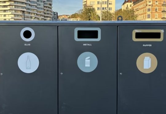 Amazing Smart Trash Bins Transforming Recycling in 2025